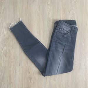 Joe’s Jeans Skinny Ankle Gray Wash Jeans with Raw Edge